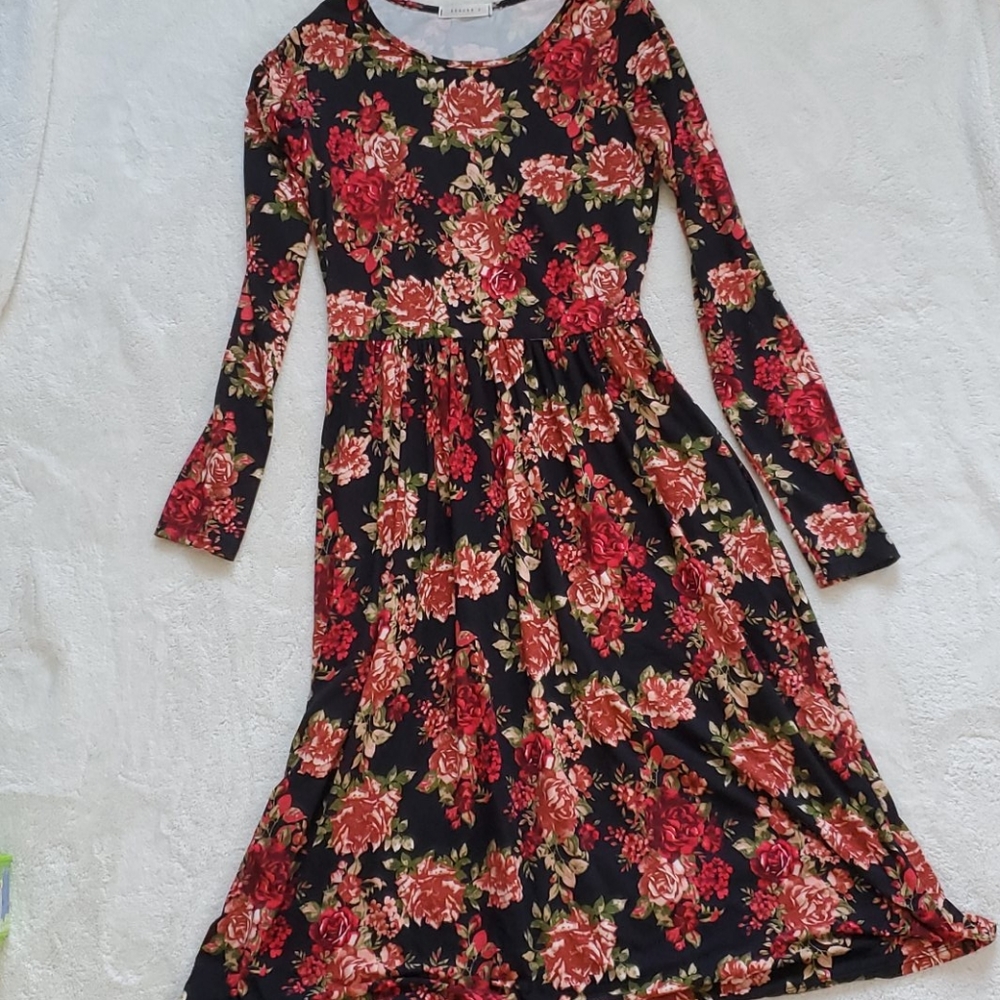 Boutique Black & Floral Print Dress Medium
